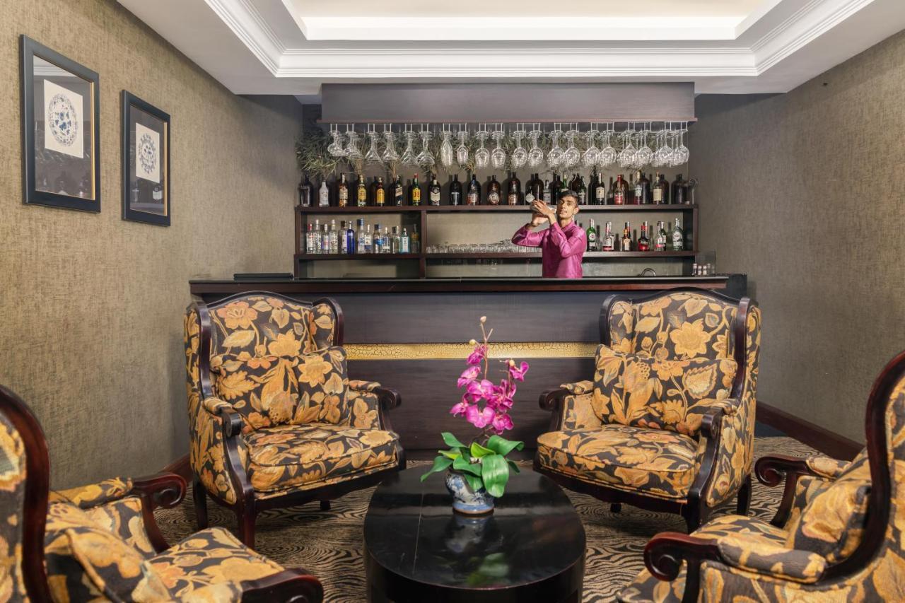 The Grand Hotel - Heritage Grand Νουβάρα Ελίγια Εξωτερικό φωτογραφία