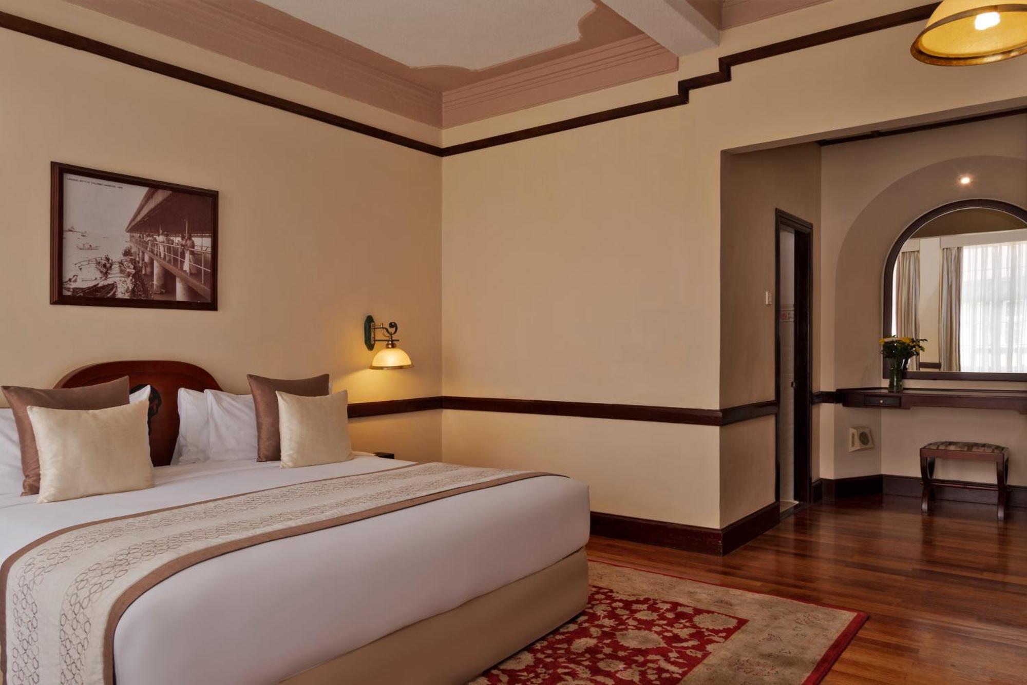 The Grand Hotel - Heritage Grand Νουβάρα Ελίγια Εξωτερικό φωτογραφία